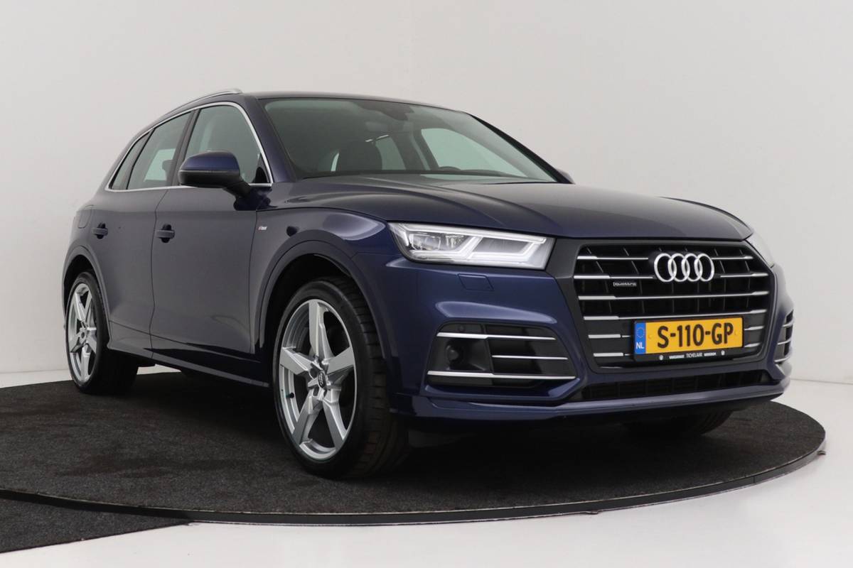 Audi Q5 Audi Q5 55 TFSI e quattro Competition | Luchtvering | Trekhaak | Bang & Olufsen | CarPlay | Camera | Head-Up | Digital Cockpit |