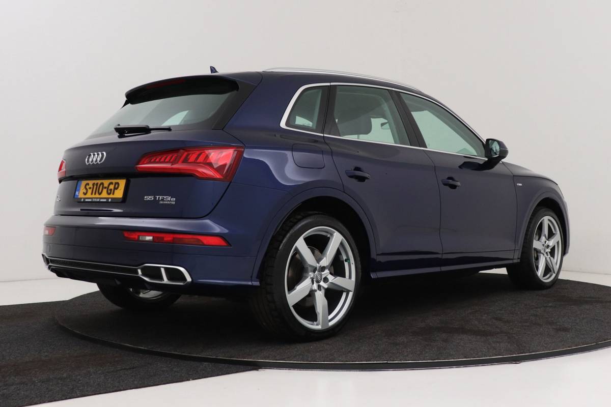 Audi Q5 Audi Q5 55 TFSI e quattro Competition | Luchtvering | Trekhaak | Bang & Olufsen | CarPlay | Camera | Head-Up | Digital Cockpit |