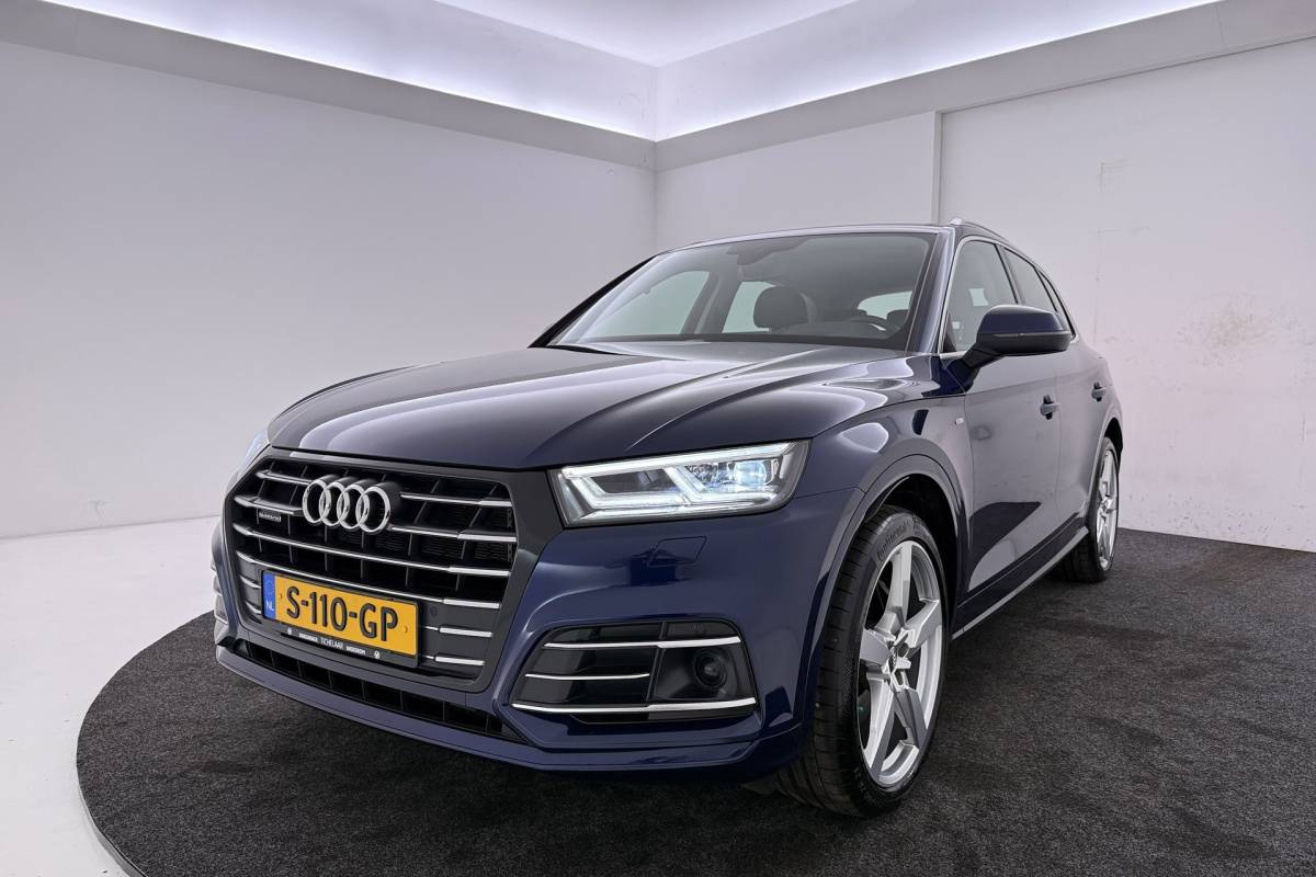 Audi Q5 Audi Q5 55 TFSI e quattro Competition | Luchtvering | Trekhaak | Bang & Olufsen | CarPlay | Camera | Head-Up | Digital Cockpit |