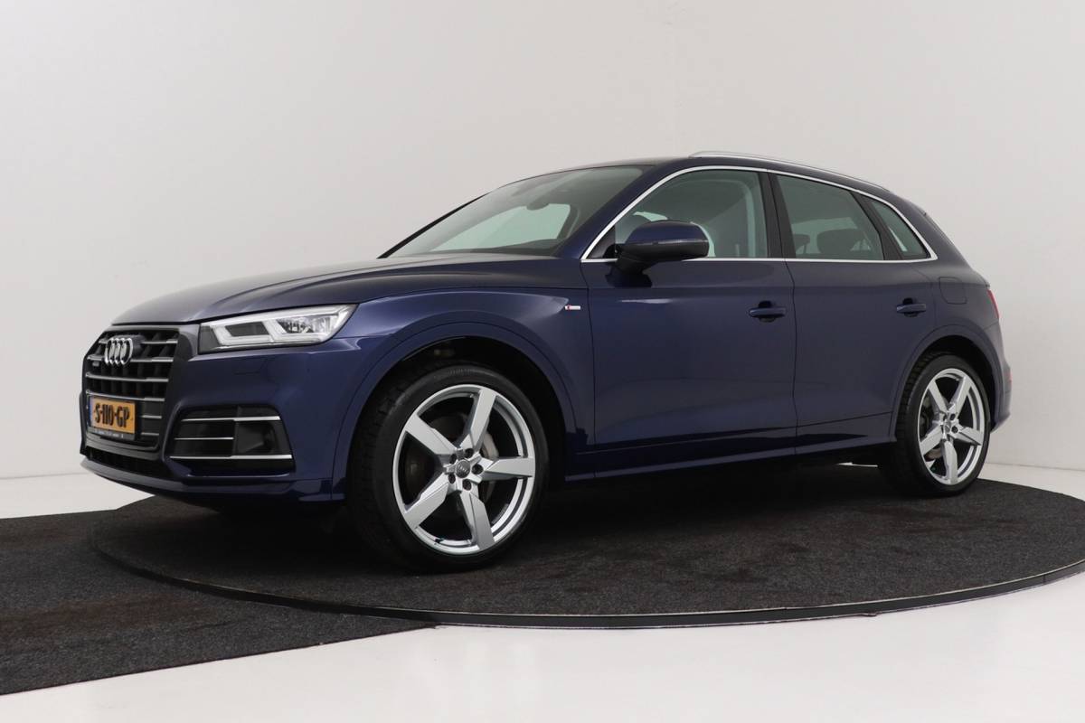 Audi Q5 Audi Q5 55 TFSI e quattro Competition | Luchtvering | Trekhaak | Bang & Olufsen | CarPlay | Camera | Head-Up | Digital Cockpit |
