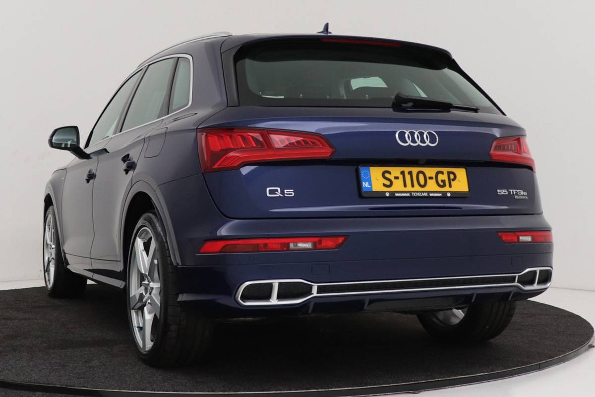 Audi Q5 Audi Q5 55 TFSI e quattro Competition | Luchtvering | Trekhaak | Bang & Olufsen | CarPlay | Camera | Head-Up | Digital Cockpit |