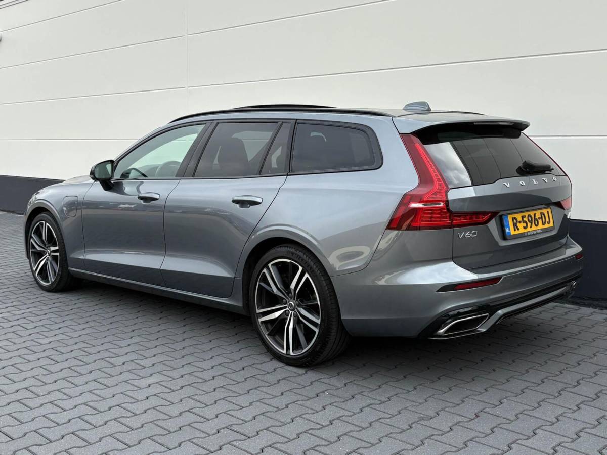 Volvo V60 Volvo V60 2.0 T8 390pk Recharge AWD R-Design | Panoramadak | Memory | Harman/Kardon | Head up