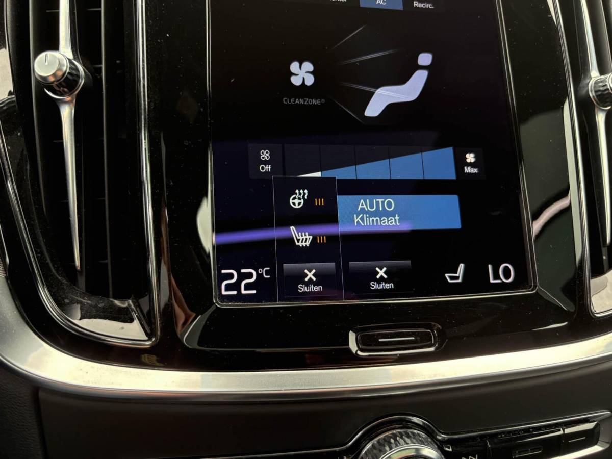 Volvo V60 Volvo V60 2.0 T8 390pk Recharge AWD R-Design | Panoramadak | Memory | Harman/Kardon | Head up