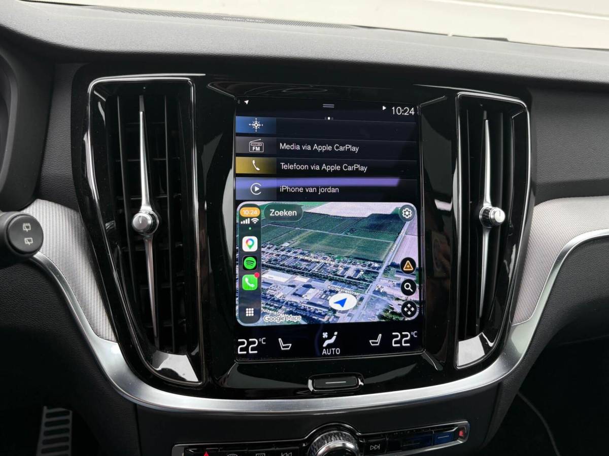 Volvo V60 Volvo V60 2.0 T8 390pk Recharge AWD R-Design | Panoramadak | Memory | Harman/Kardon | Head up