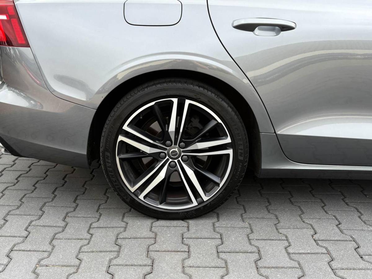 Volvo V60 Volvo V60 2.0 T8 390pk Recharge AWD R-Design | Panoramadak | Memory | Harman/Kardon | Head up