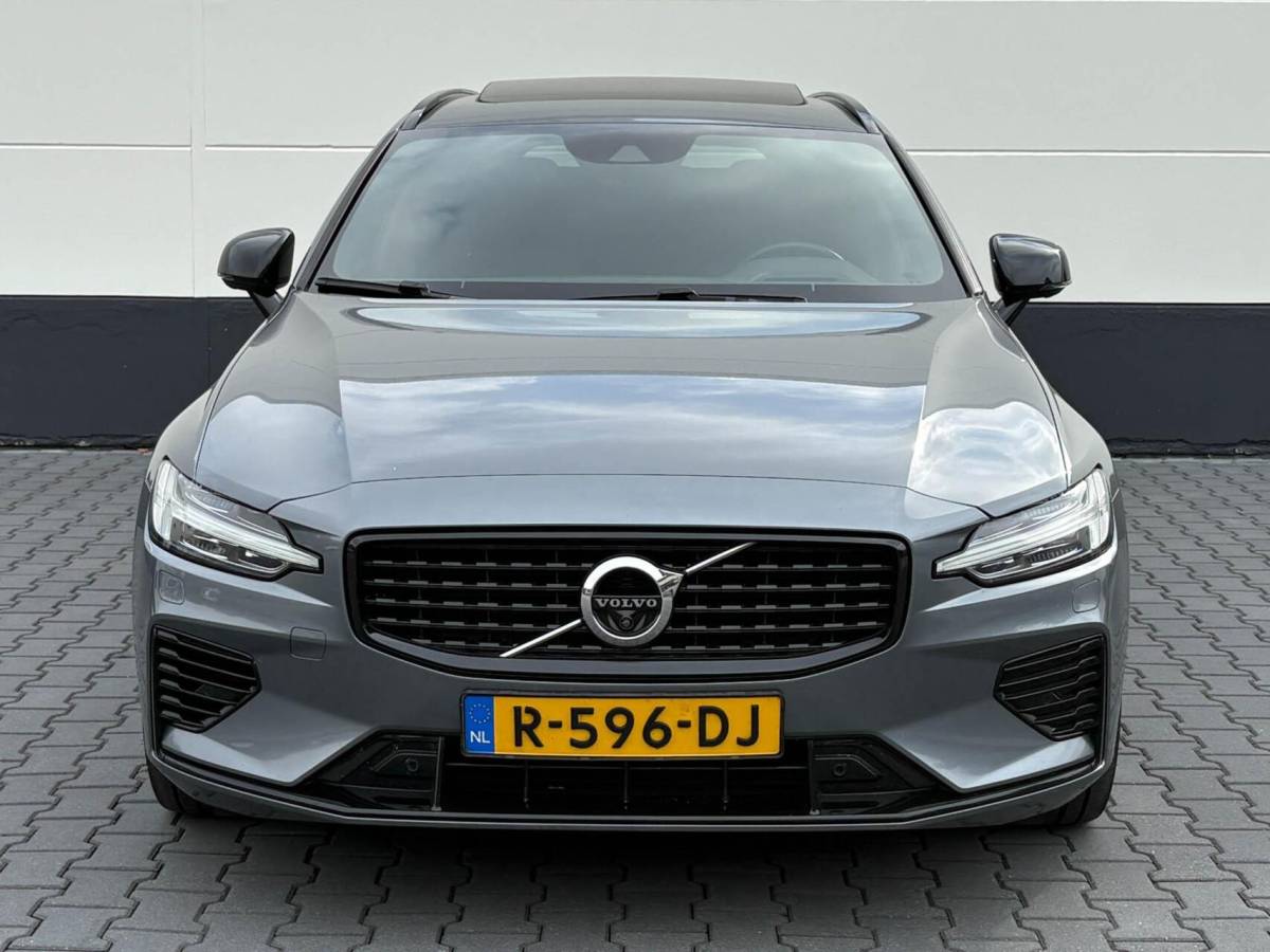 Volvo V60 Volvo V60 2.0 T8 390pk Recharge AWD R-Design | Panoramadak | Memory | Harman/Kardon | Head up
