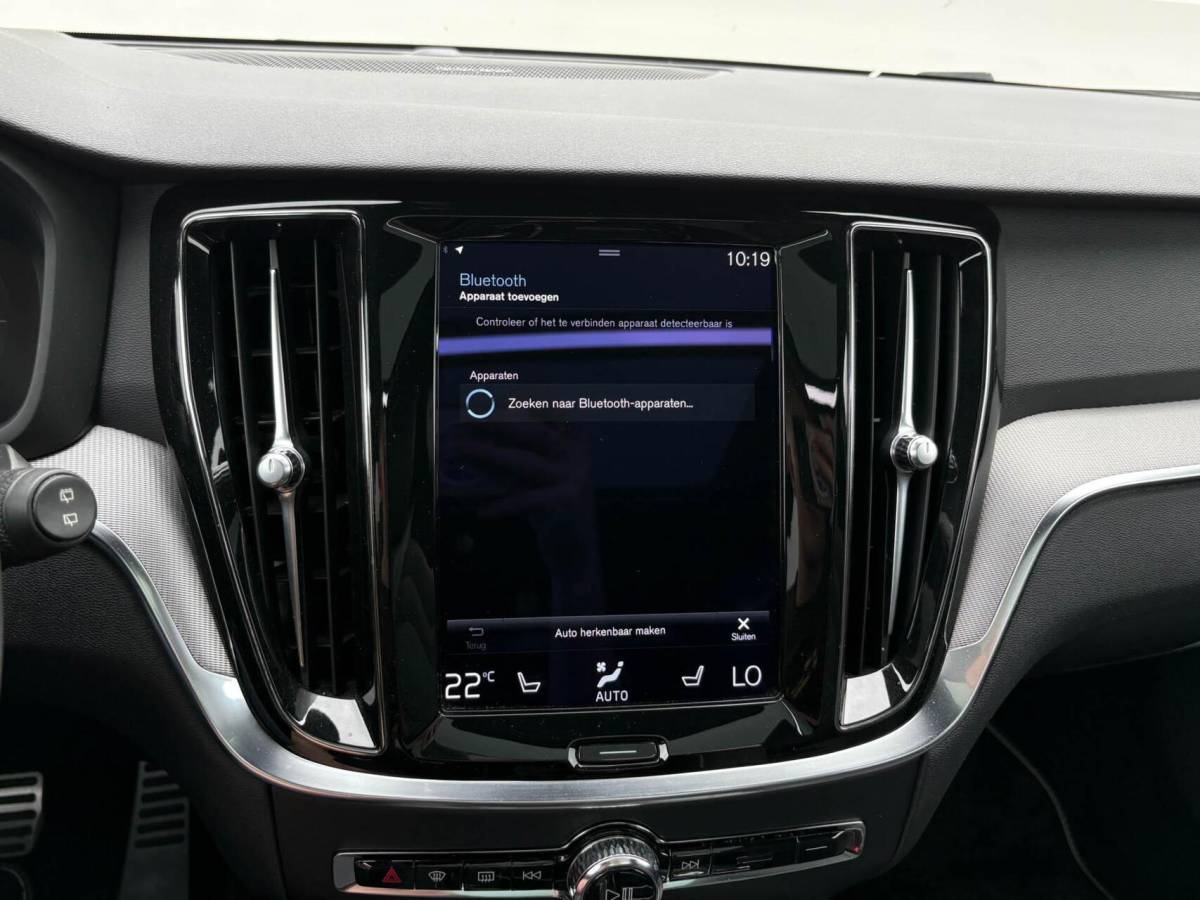 Volvo V60 Volvo V60 2.0 T8 390pk Recharge AWD R-Design | Panoramadak | Memory | Harman/Kardon | Head up