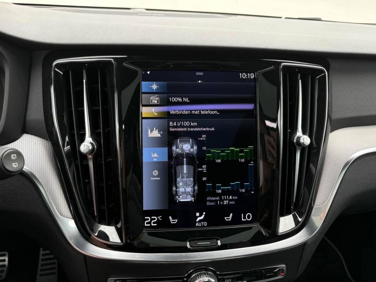 Volvo V60 Volvo V60 2.0 T8 390pk Recharge AWD R-Design | Panoramadak | Memory | Harman/Kardon | Head up