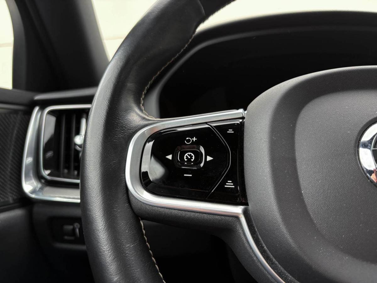 Volvo V60 Volvo V60 2.0 T8 390pk Recharge AWD R-Design | Panoramadak | Memory | Harman/Kardon | Head up