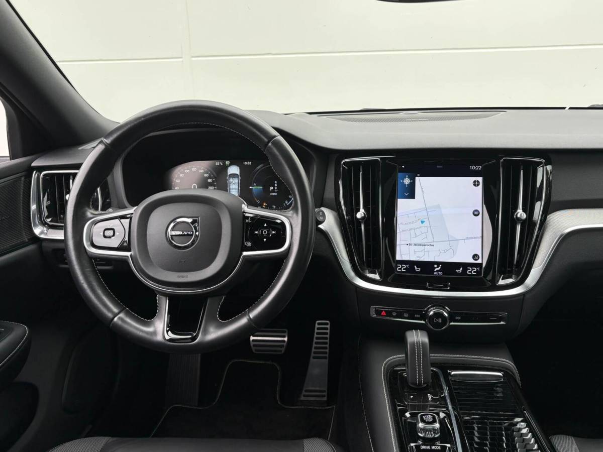 Volvo V60 Volvo V60 2.0 T8 390pk Recharge AWD R-Design | Panoramadak | Memory | Harman/Kardon | Head up