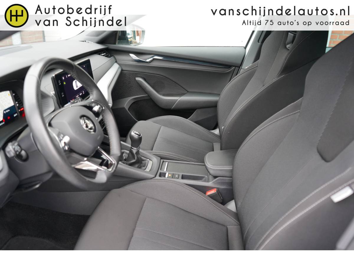 Škoda Octavia ŠKODA Octavia Combi 1.0 TSI 111PK SPORT BUSINESS AUG 2022 ORIGINEEL NEDERLANDS DIGITALE COCKPIT MATRIXX LED ZWARTE HEMEL STUURVERWARMING ANDROID/APPLECARPLAY NAVI PDC V+A 18INCH KEYLESS CLIMA CRUISE BLUETOOTH ENZ…