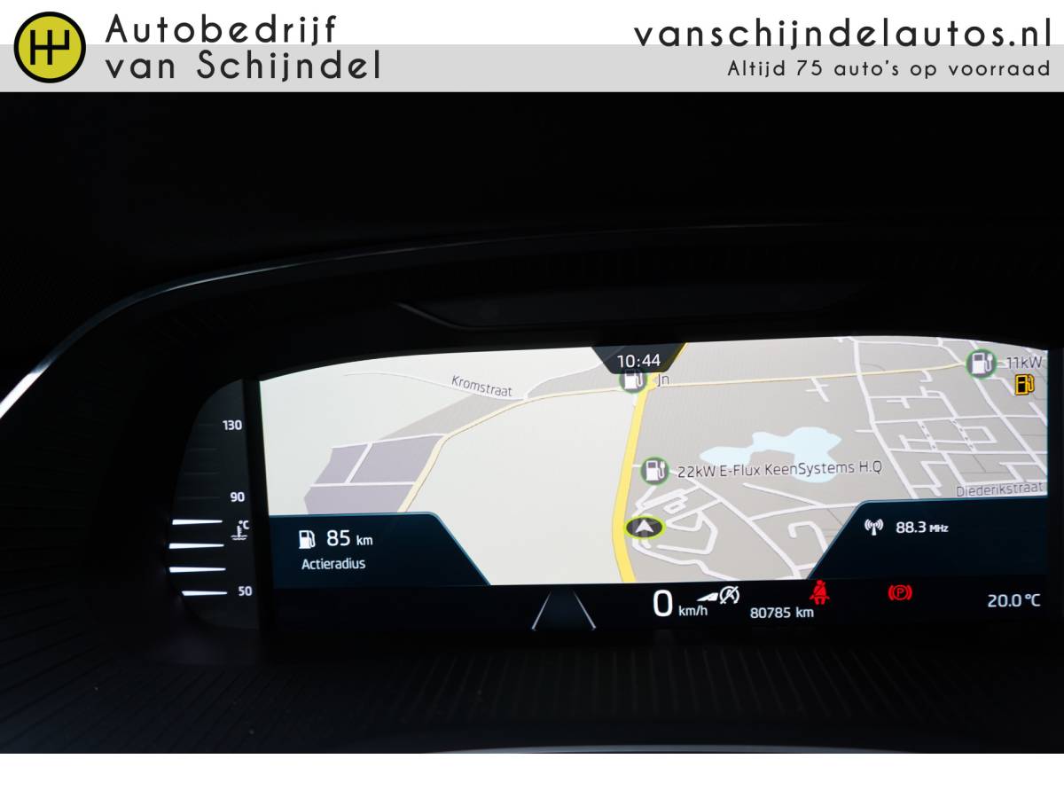 Škoda Octavia ŠKODA Octavia Combi 1.0 TSI 111PK SPORT BUSINESS AUG 2022 ORIGINEEL NEDERLANDS DIGITALE COCKPIT MATRIXX LED ZWARTE HEMEL STUURVERWARMING ANDROID/APPLECARPLAY NAVI PDC V+A 18INCH KEYLESS CLIMA CRUISE BLUETOOTH ENZ…