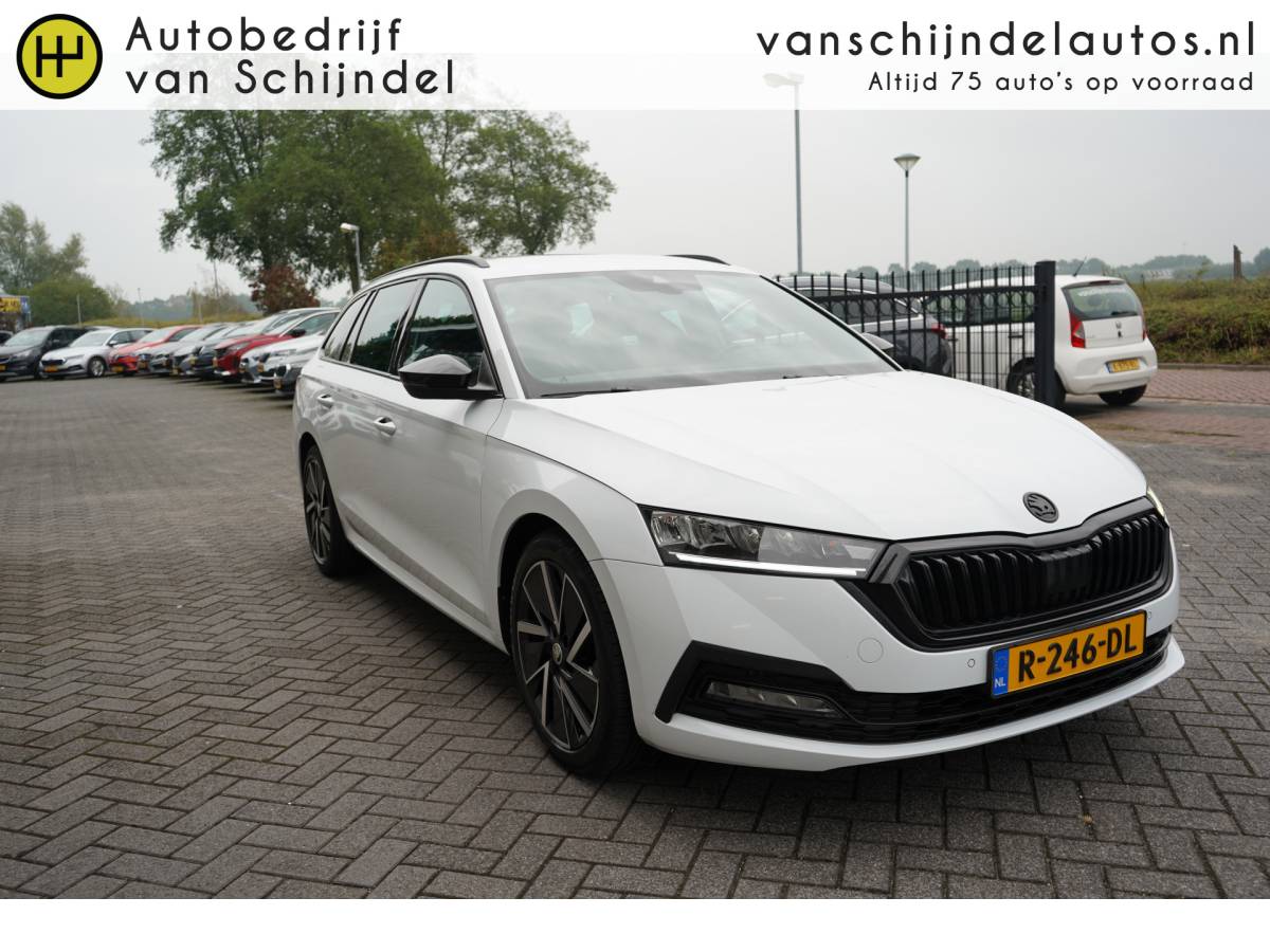Škoda Octavia ŠKODA Octavia Combi 1.0 TSI 111PK SPORT BUSINESS AUG 2022 ORIGINEEL NEDERLANDS DIGITALE COCKPIT MATRIXX LED ZWARTE HEMEL STUURVERWARMING ANDROID/APPLECARPLAY NAVI PDC V+A 18INCH KEYLESS CLIMA CRUISE BLUETOOTH ENZ…