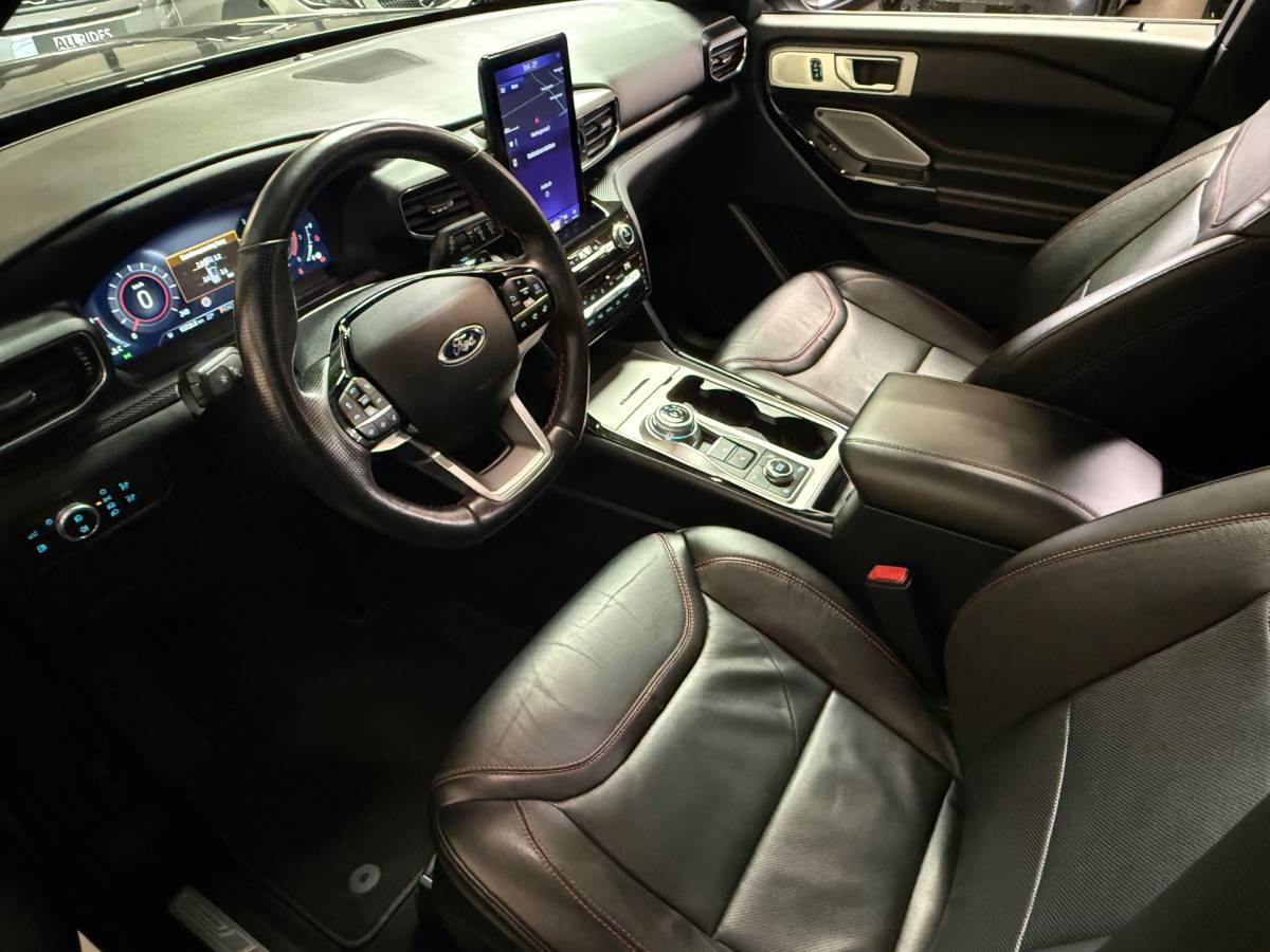 Ford Explorer Ford EXPLORER 3.0 V6 EcoBoost PHEV ST-Line | Pano | Massage | Carplay | Stuur/Stoelverwarming | Trekhaak | Stoelverkoeling