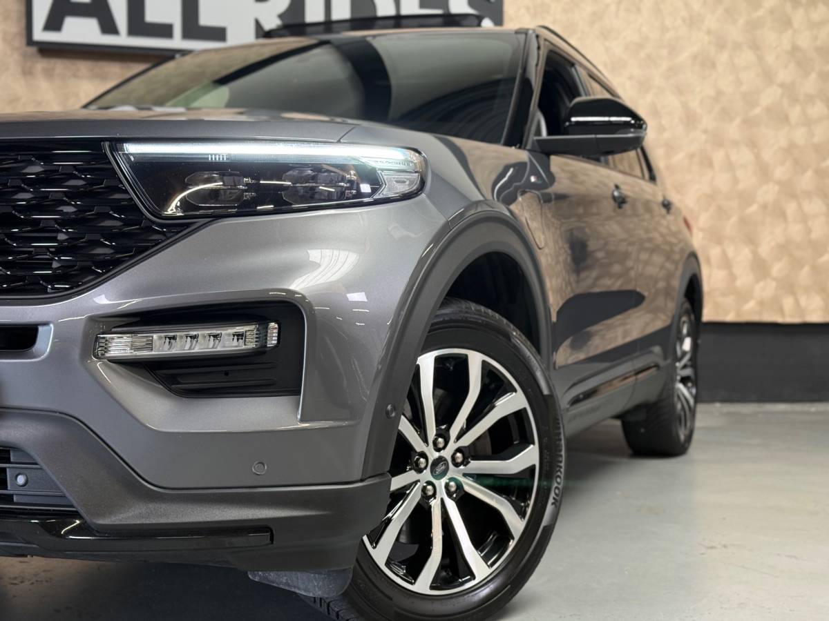 Ford Explorer Ford EXPLORER 3.0 V6 EcoBoost PHEV ST-Line | Pano | Massage | Carplay | Stuur/Stoelverwarming | Trekhaak | Stoelverkoeling