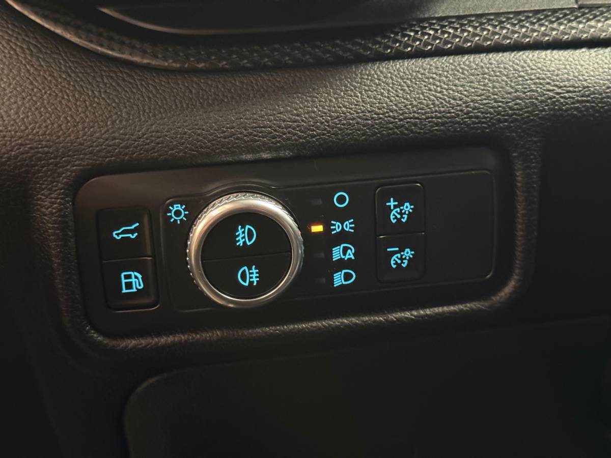 Ford Explorer Ford EXPLORER 3.0 V6 EcoBoost PHEV ST-Line | Pano | Massage | Carplay | Stuur/Stoelverwarming | Trekhaak | Stoelverkoeling