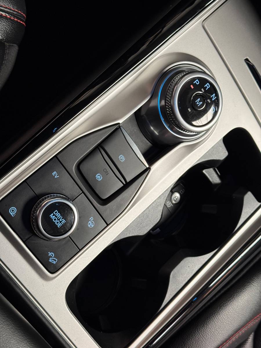 Ford Explorer Ford EXPLORER 3.0 V6 EcoBoost PHEV ST-Line | Pano | Massage | Carplay | Stuur/Stoelverwarming | Trekhaak | Stoelverkoeling