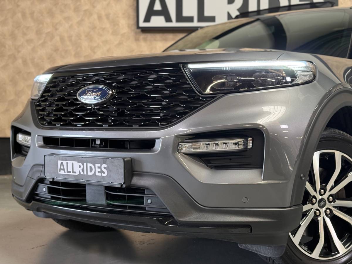 Ford Explorer Ford EXPLORER 3.0 V6 EcoBoost PHEV ST-Line | Pano | Massage | Carplay | Stuur/Stoelverwarming | Trekhaak | Stoelverkoeling