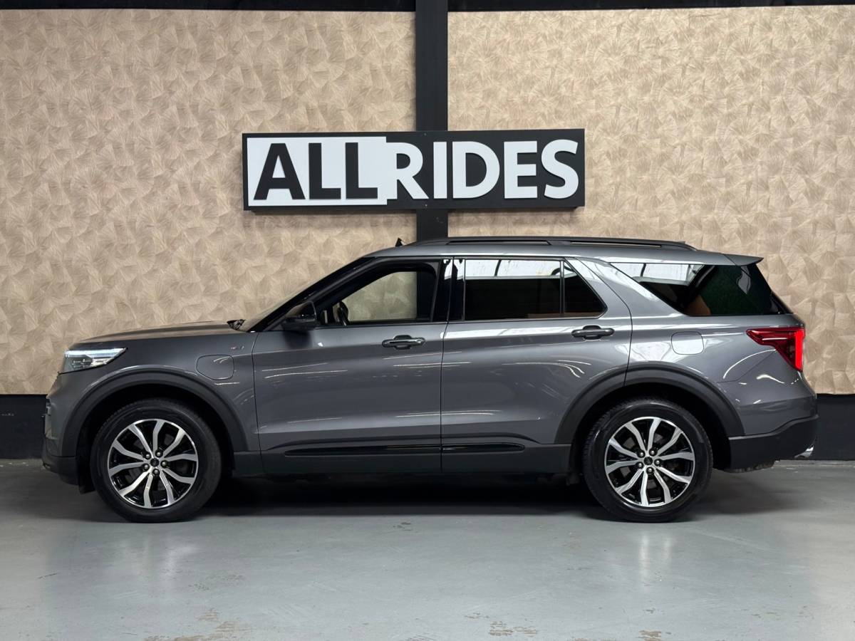 Ford Explorer Ford EXPLORER 3.0 V6 EcoBoost PHEV ST-Line | Pano | Massage | Carplay | Stuur/Stoelverwarming | Trekhaak | Stoelverkoeling