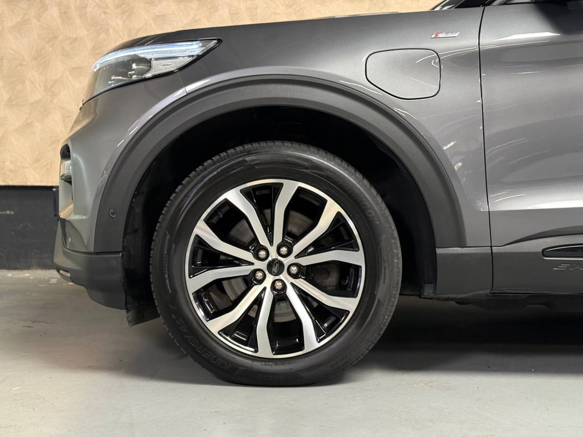 Ford Explorer Ford EXPLORER 3.0 V6 EcoBoost PHEV ST-Line | Pano | Massage | Carplay | Stuur/Stoelverwarming | Trekhaak | Stoelverkoeling