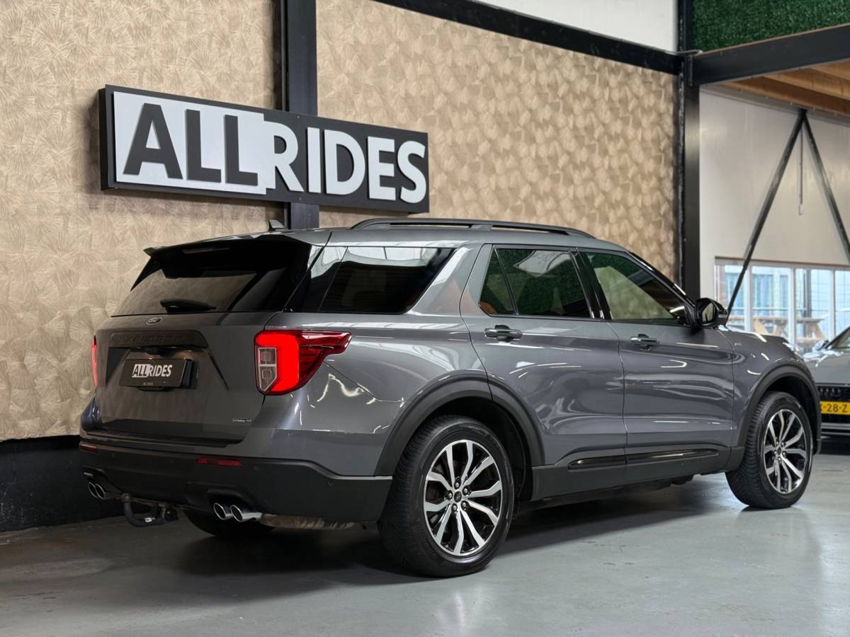 Ford Explorer Ford EXPLORER 3.0 V6 EcoBoost PHEV ST-Line | Pano | Massage | Carplay | Stuur/Stoelverwarming | Trekhaak | Stoelverkoeling