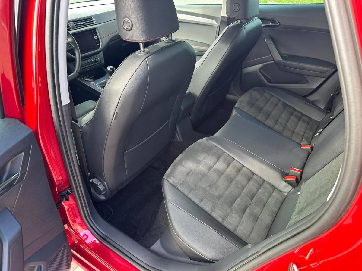 SEAT Ibiza Seat Ibiza 1.0 TSI FR Business Intense Camera! Parkeersensoren! Virtual Cockpit!