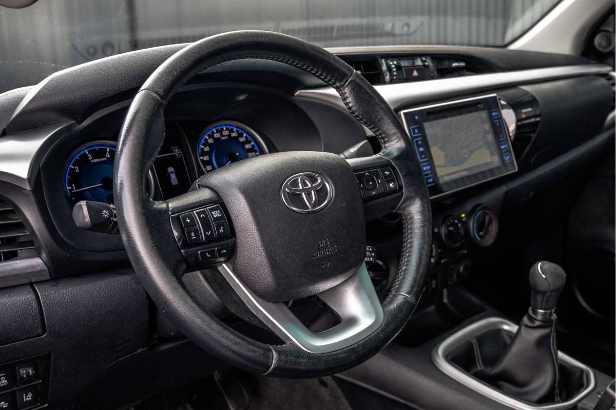 Toyota Hilux Toyota HiLux 2.4 D 4WD | 4×4 | 150 PK | Camera | Cruise | Airco | Leder interieur | Trekhaak