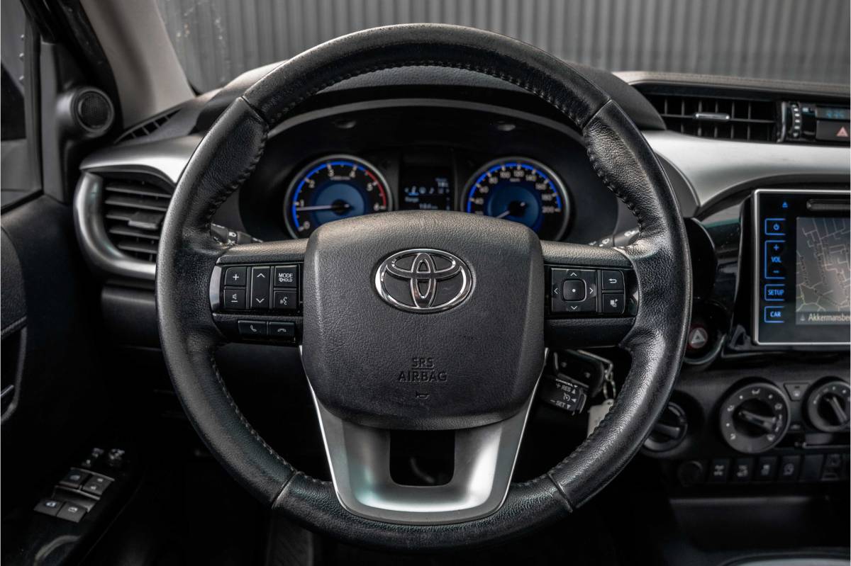 Toyota Hilux Toyota HiLux 2.4 D 4WD | 4×4 | 150 PK | Camera | Cruise | Airco | Leder interieur | Trekhaak