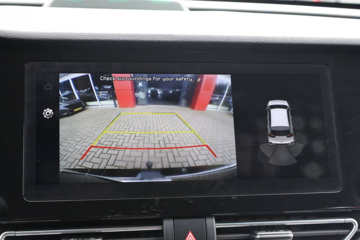 Kia e-Niro Kia e-Niro DynamicLine 64 kWh | origineel NL | SoH 100% | ACC | Camera | Trekhaak |