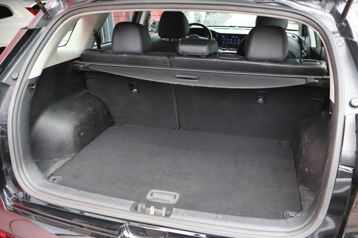 Kia e-Niro Kia e-Niro DynamicLine 64 kWh | origineel NL | SoH 100% | ACC | Camera | Trekhaak |
