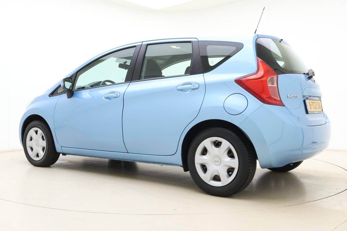 Nissan Note Nissan Note 1.2 16v 80pk Acenta | Airco | Bluetooth | Centrale vergrendeling | Elektrische ramen | Radio/CD-speler | Lage KM-stand | Keurige auto