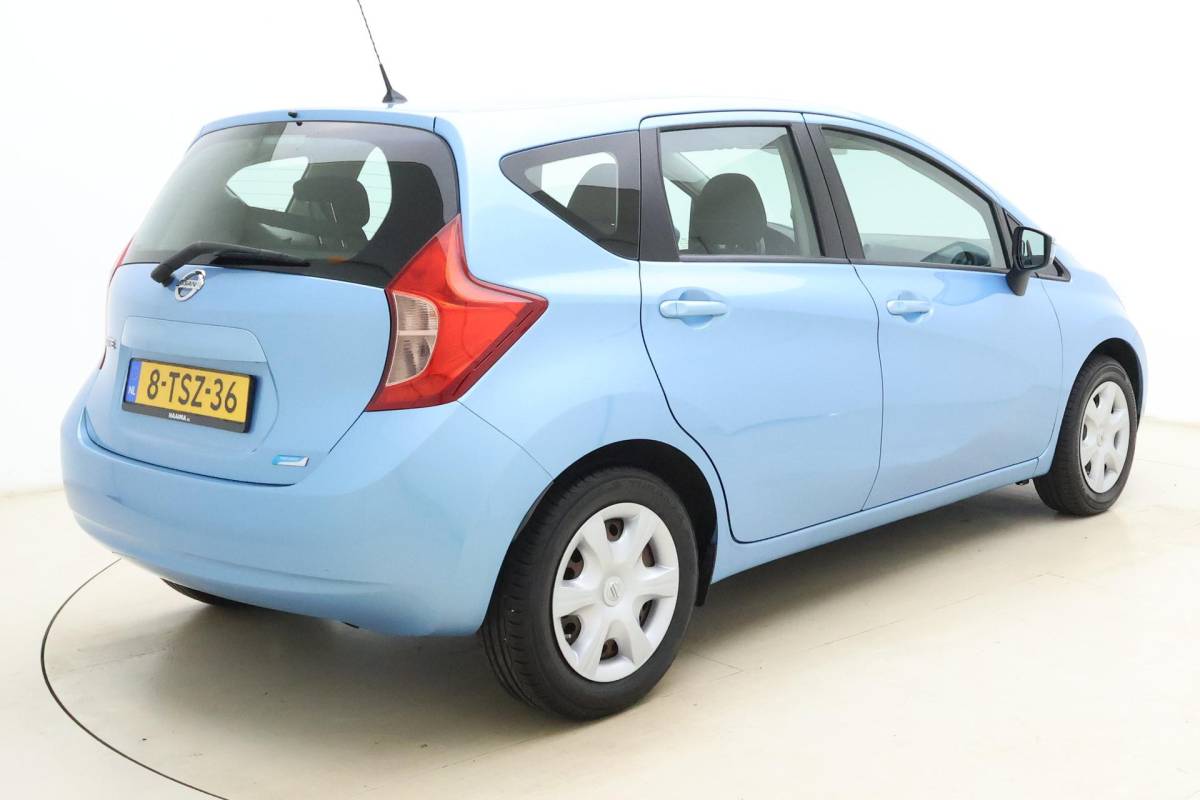 Nissan Note Nissan Note 1.2 16v 80pk Acenta | Airco | Bluetooth | Centrale vergrendeling | Elektrische ramen | Radio/CD-speler | Lage KM-stand | Keurige auto