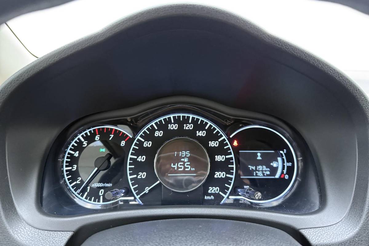 Nissan Note Nissan Note 1.2 16v 80pk Acenta | Airco | Bluetooth | Centrale vergrendeling | Elektrische ramen | Radio/CD-speler | Lage KM-stand | Keurige auto