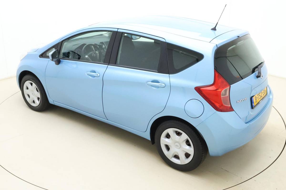 Nissan Note Nissan Note 1.2 16v 80pk Acenta | Airco | Bluetooth | Centrale vergrendeling | Elektrische ramen | Radio/CD-speler | Lage KM-stand | Keurige auto