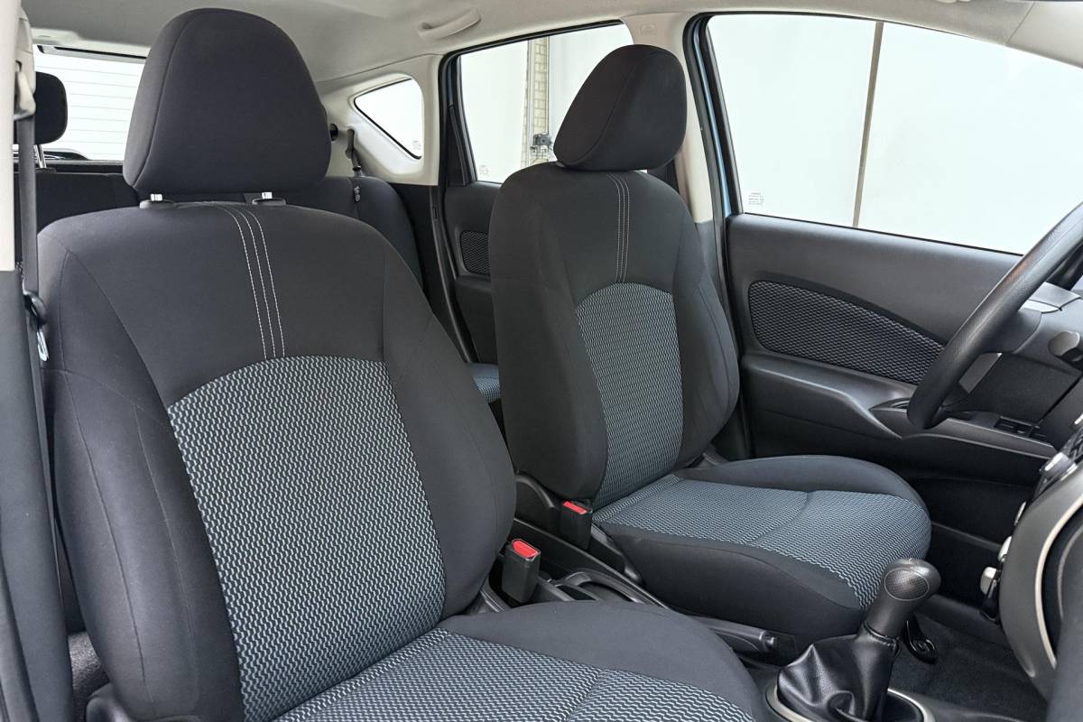 Nissan Note Nissan Note 1.2 16v 80pk Acenta | Airco | Bluetooth | Centrale vergrendeling | Elektrische ramen | Radio/CD-speler | Lage KM-stand | Keurige auto