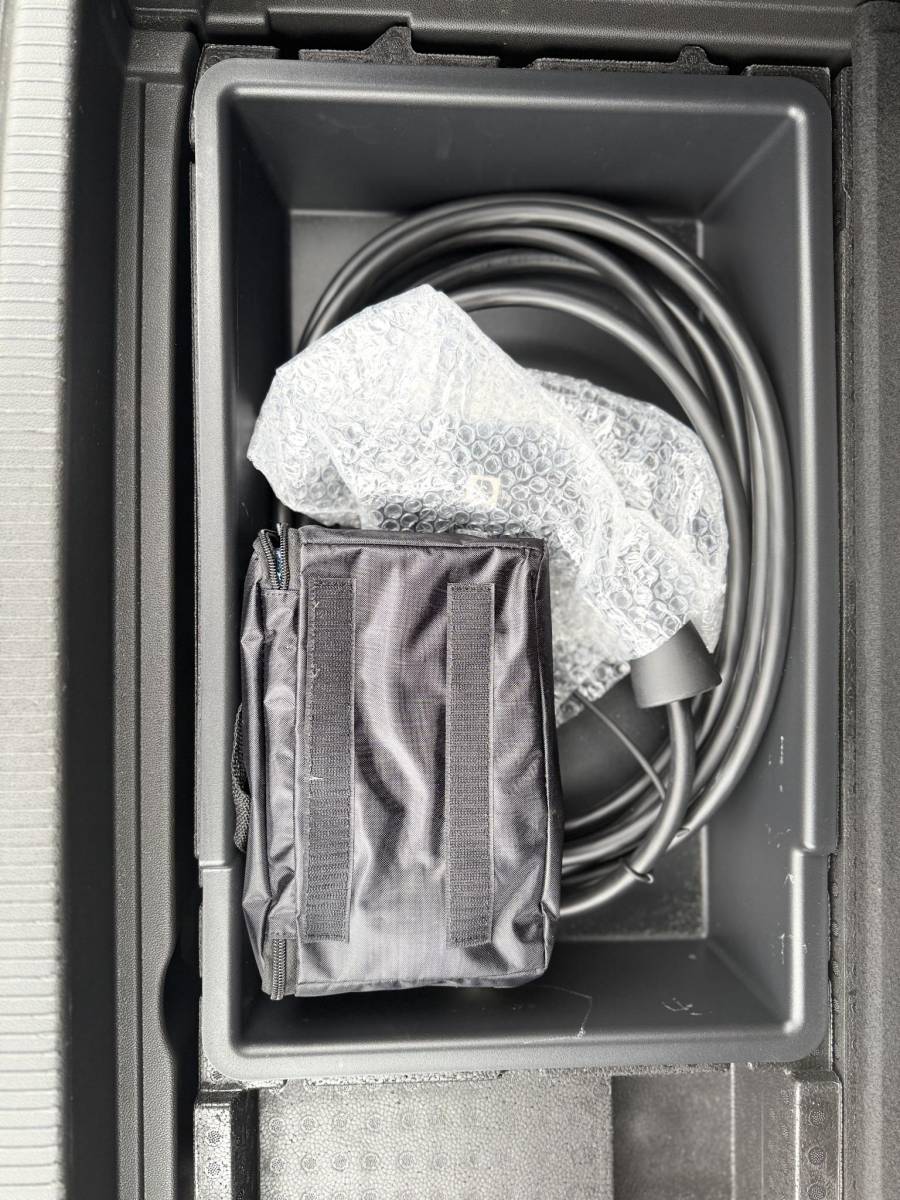Opel Grandland Opel Grandland 1.6 Turbo Plug-In Hybrid Elegance | Lage KM STAND | Camera achter | 225 PK | Parkeersensoren voor en achter | Apple carplay | Stuurwiel verwarming | NAVI