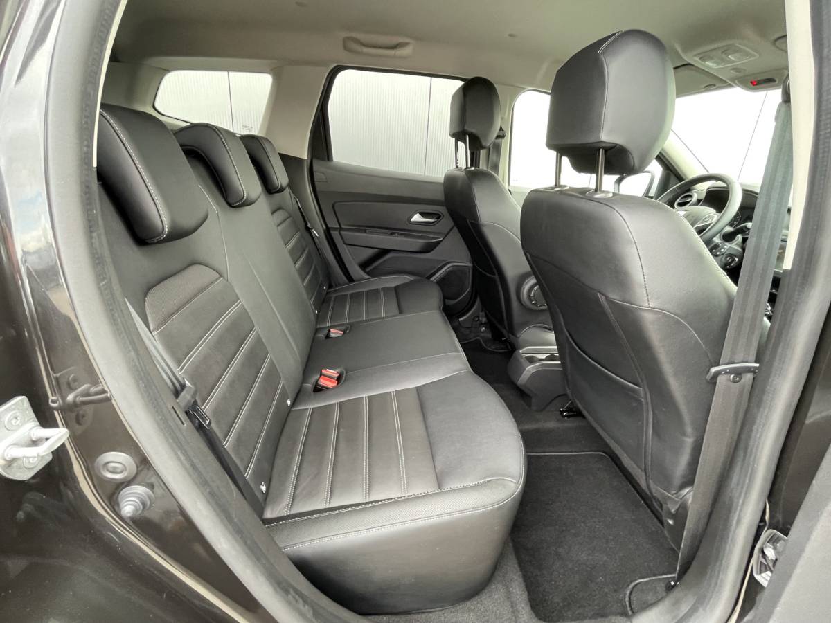 Dacia Duster Dacia Duster 1.3 TCe Prestige Navigatie, Airco, 17″Lm, Leder, Stoelverwarming, Trekhaak, Cruise Control, Achteruitrijcamera