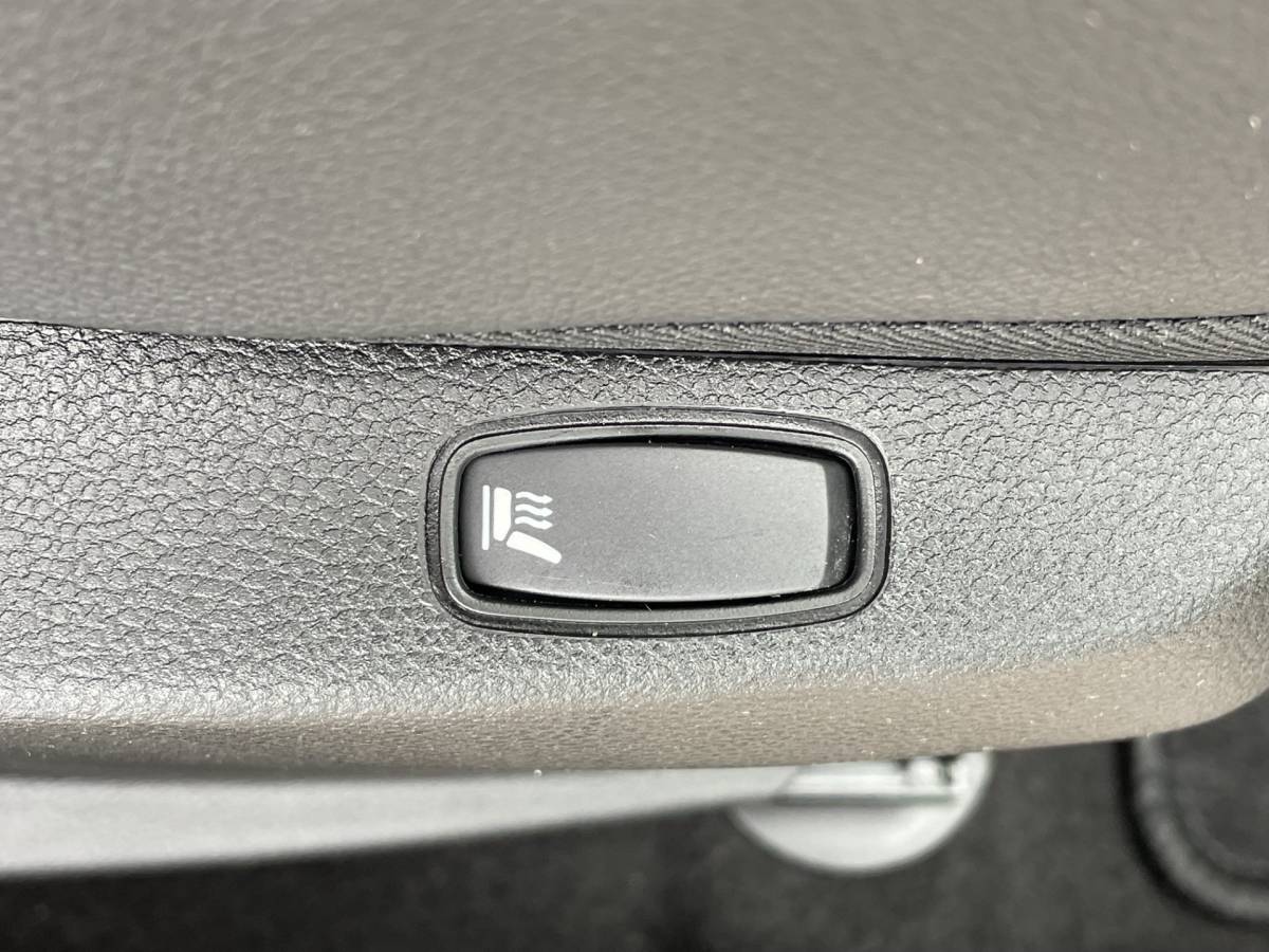 Dacia Duster Dacia Duster 1.3 TCe Prestige Navigatie, Airco, 17″Lm, Leder, Stoelverwarming, Trekhaak, Cruise Control, Achteruitrijcamera