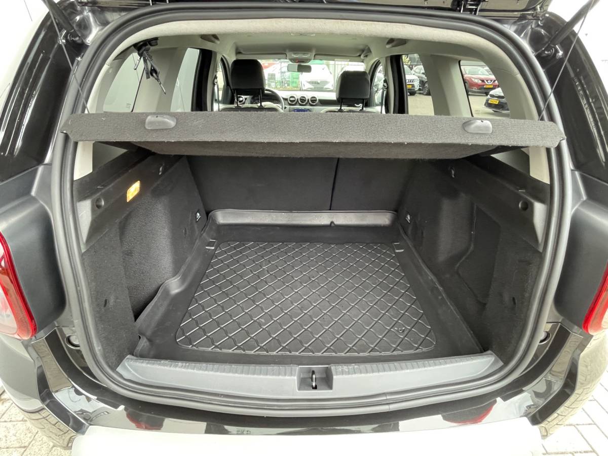 Dacia Duster Dacia Duster 1.3 TCe Prestige Navigatie, Airco, 17″Lm, Leder, Stoelverwarming, Trekhaak, Cruise Control, Achteruitrijcamera
