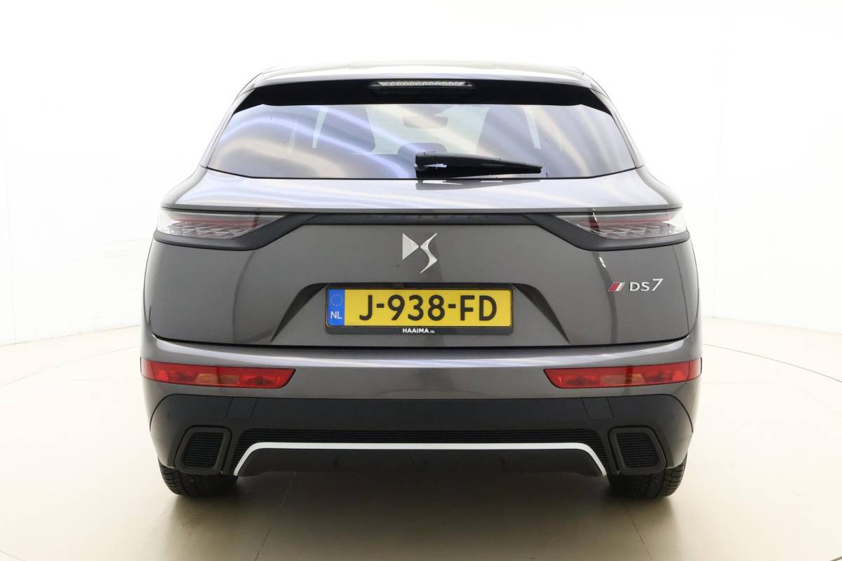 DS DS 7 DS 7 Crossback 1.2 PureTech Performance Line 130 PK | Handgeschakeld | Alcantara bekleding | Camera | Parkeersensor | Navigatie | Cruise Control | Licht metalen velgen | 1e eigenaar