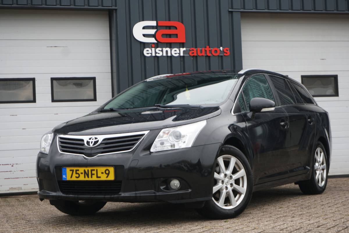 Toyota Avensis Toyota Avensis Wagon 2.0 VVTi Executive Automaat | LEDER | STOELVERW. | CAMERA | NAVI |