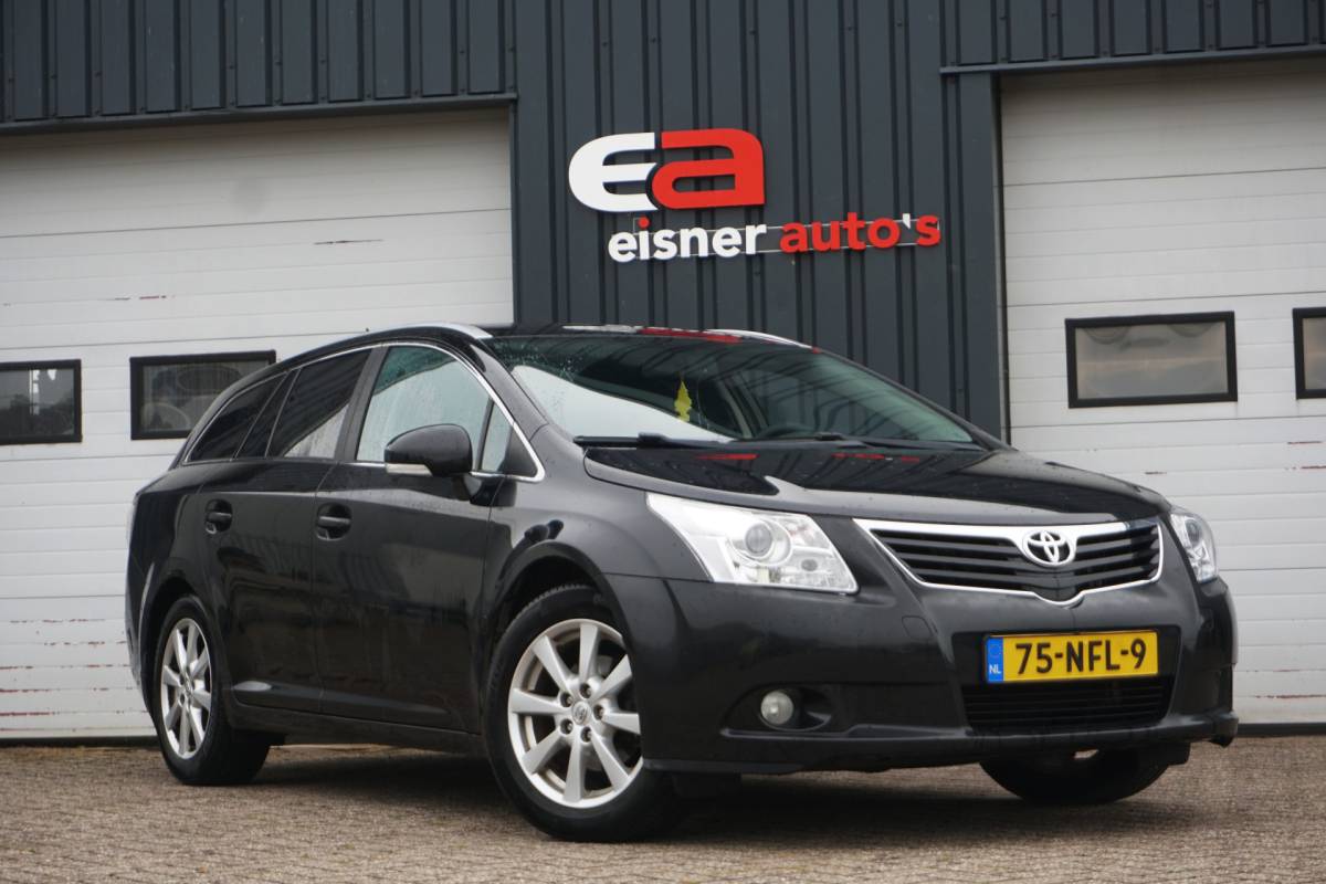 Toyota Avensis Toyota Avensis Wagon 2.0 VVTi Executive Automaat | LEDER | STOELVERW. | CAMERA | NAVI |
