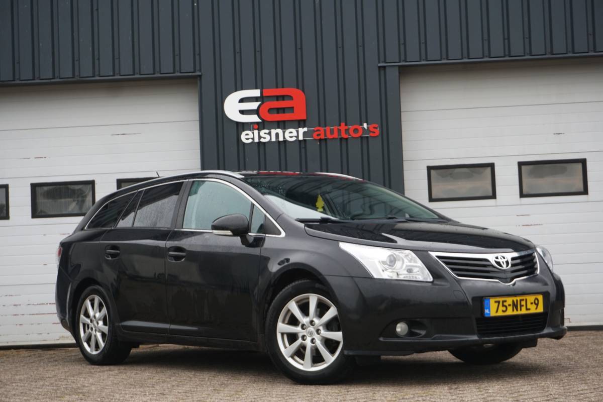 Toyota Avensis Toyota Avensis Wagon 2.0 VVTi Executive Automaat | LEDER | STOELVERW. | CAMERA | NAVI |