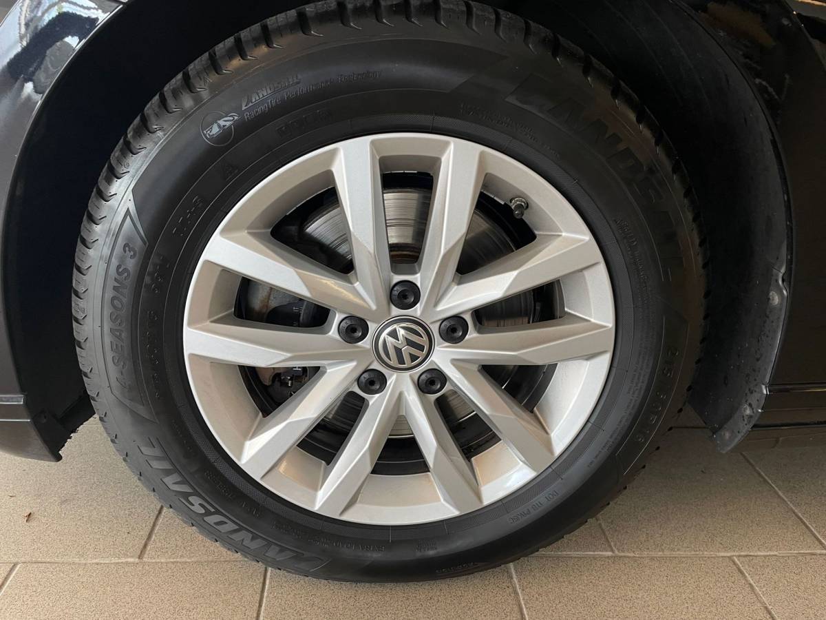 Volkswagen Passat Volkswagen Passat Variant 1.5 TSI DSG AUTOMAAT AIRCO CLIMA NAVI CRUISE APPLE CARPLAY PDC PRIVACY GLAS TREKHAAK ZEER NETTE AUTO