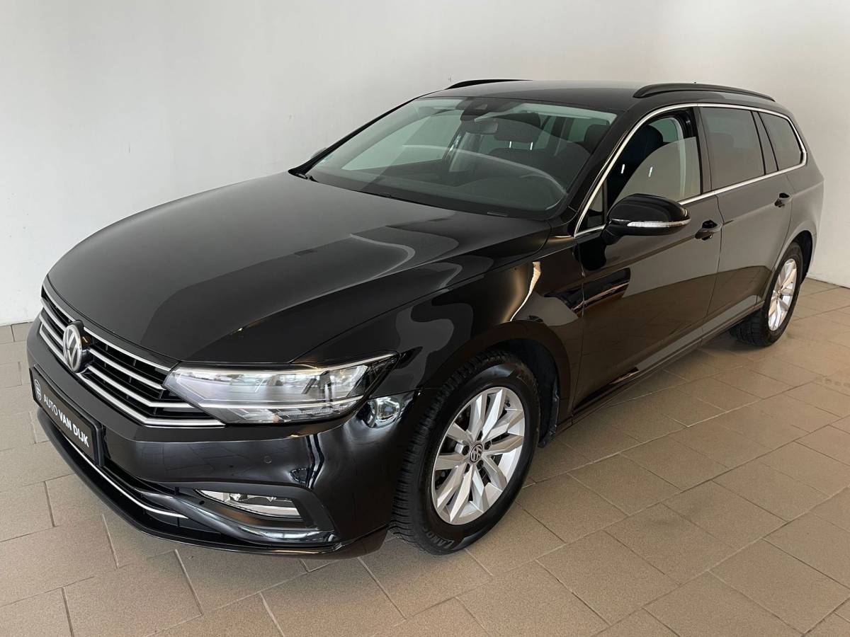 Volkswagen Passat Volkswagen Passat Variant 1.5 TSI DSG AUTOMAAT AIRCO CLIMA NAVI CRUISE APPLE CARPLAY PDC PRIVACY GLAS TREKHAAK ZEER NETTE AUTO