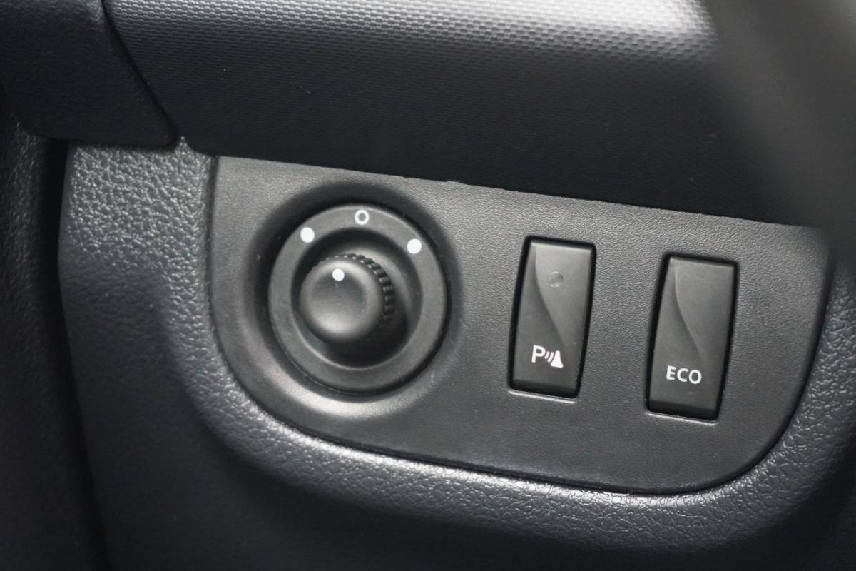 Dacia Sandero Stepway Dacia Sandero 0.9 TCe SL Stepway + CAMERA / NAVI / DAB / SENSOREN / CRUISE CONTROL