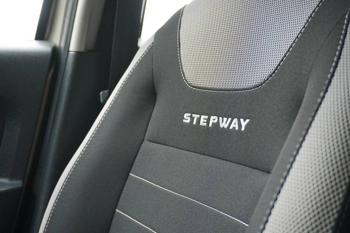 Dacia Sandero Stepway Dacia Sandero 0.9 TCe SL Stepway + CAMERA / NAVI / DAB / SENSOREN / CRUISE CONTROL