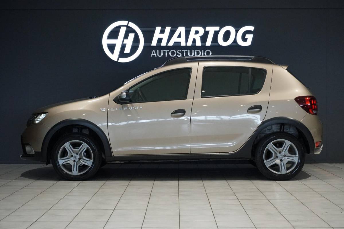 Dacia Sandero Stepway Dacia Sandero 0.9 TCe SL Stepway + CAMERA / NAVI / DAB / SENSOREN / CRUISE CONTROL
