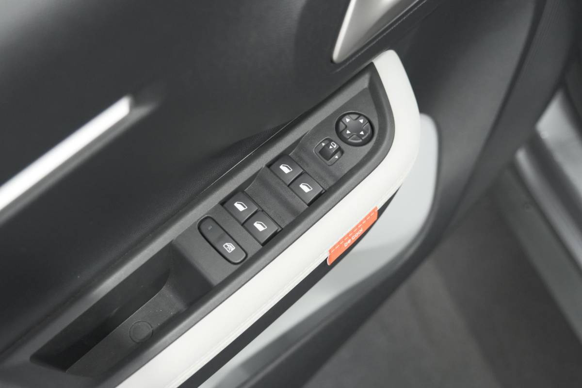 Citroën ë-C3 Citroen Ë-C3 Max 113pk 44 kWh | 96,0% SOH | 11 KW Lader | Camera | Apple Carplay | Parkeersensoren