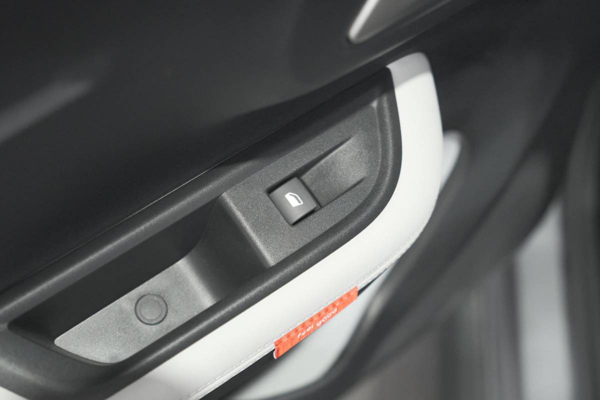 Citroën ë-C3 Citroen Ë-C3 Max 113pk 44 kWh | 96,0% SOH | 11 KW Lader | Camera | Apple Carplay | Parkeersensoren